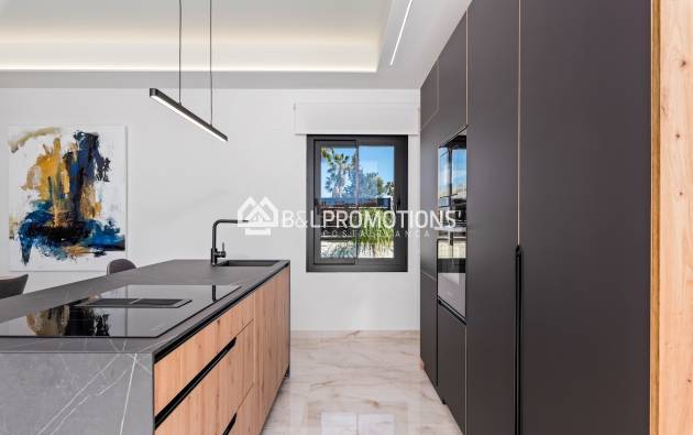 Nueva construcción - Chalet independiente -
Alicante - La Finca Golf