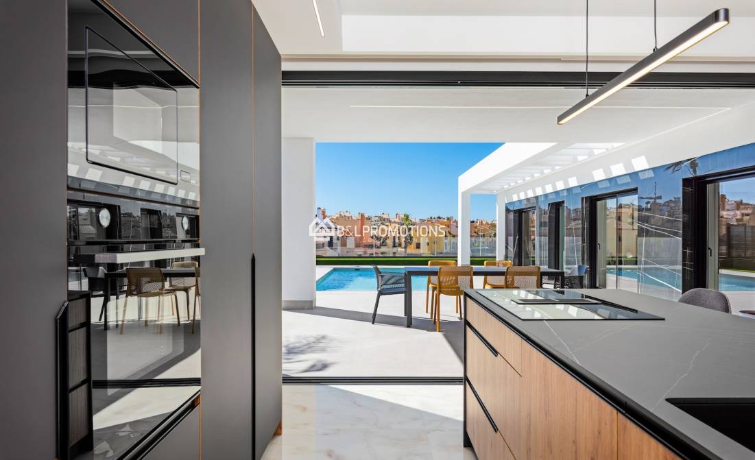 Nueva construcción - Chalet independiente -
Alicante - La Finca Golf