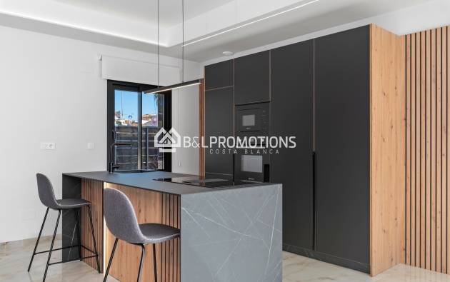 Nueva construcción - Chalet independiente -
Alicante - La Finca Golf