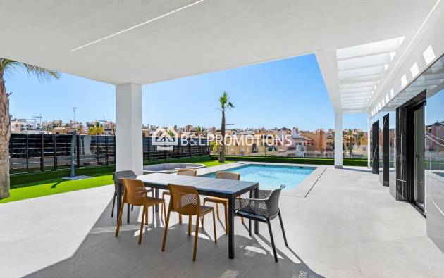 Nueva construcción - Chalet independiente -
Alicante - La Finca Golf