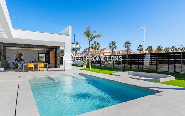 Nueva construcción - Chalet independiente -
Alicante - La Finca Golf