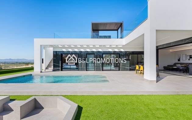 Nueva construcción - Chalet independiente -
Alicante - La Finca Golf