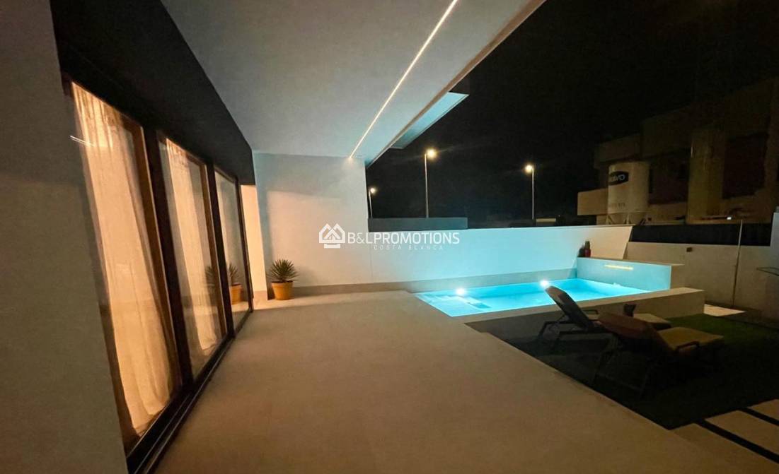 Alquiler vacacional - Apartamento -
Pilar de la Horadada