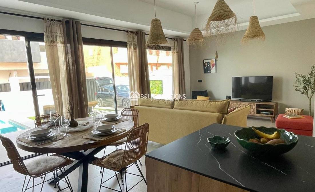 Alquiler vacacional - Apartamento -
Pilar de la Horadada