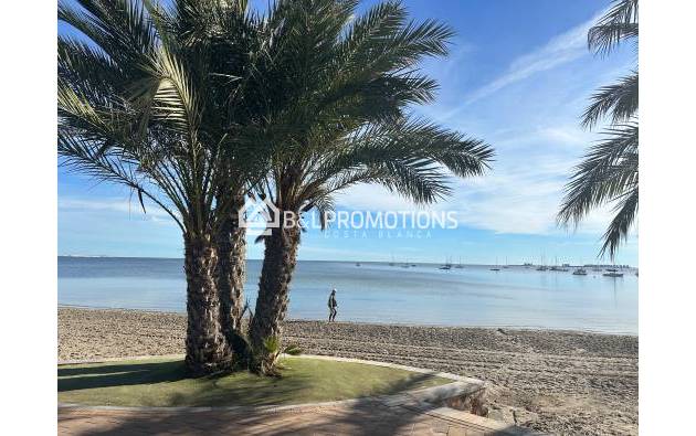 Nueva construcción - Chalet independiente -
Los Alcázares