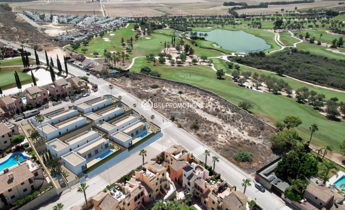 Nueva construcción - Chalet independiente -
Alicante - La Finca Golf