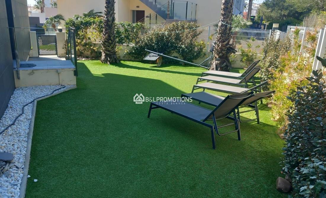 Reventa - Bungalow -
Orihuela Costa - Villamartin
