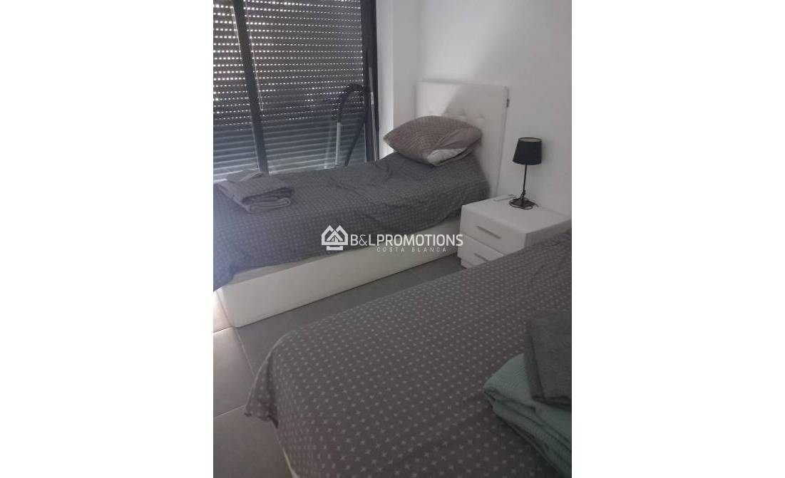 Reventa - Bungalow -
Orihuela Costa - Villamartin