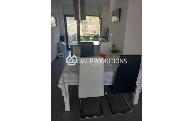 Reventa - Bungalow -
Orihuela Costa - Villamartin