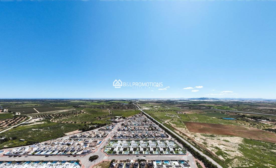 Nueva construcción - Chalet independiente -
Sucina - Centro
