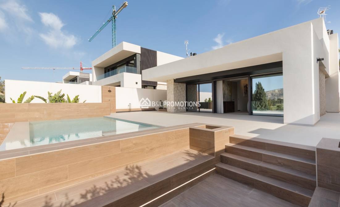 Nueva construcción - Chalet independiente -
Alicante - La Finca Golf