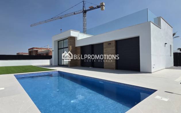 Nueva construcción - Chalet independiente -
Alhama - Golf