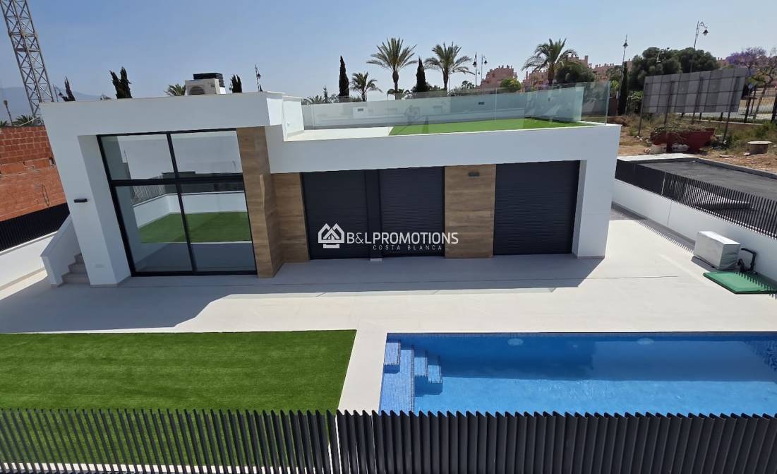 Nueva construcción - Chalet independiente -
Alhama - Golf