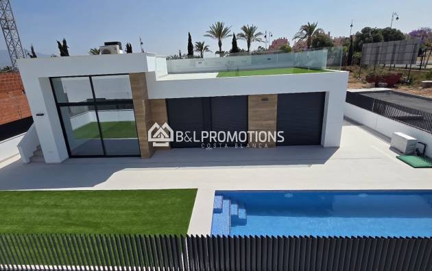 Nueva construcción - Chalet independiente -
Alhama - Golf