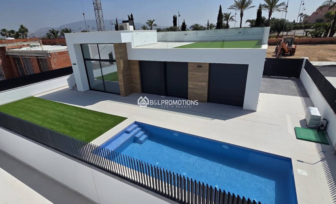 Nueva construcción - Chalet independiente -
Alhama - Golf