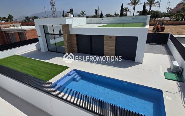 Nueva construcción - Chalet independiente -
Alhama - Golf