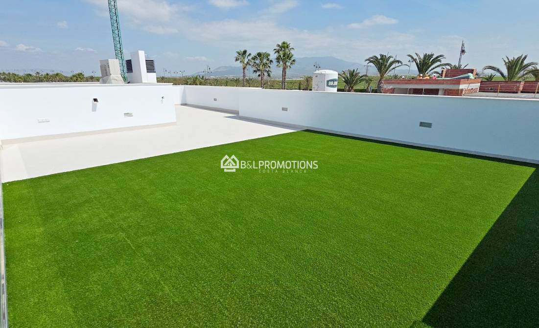 Nueva construcción - Chalet independiente -
Alhama - Golf
