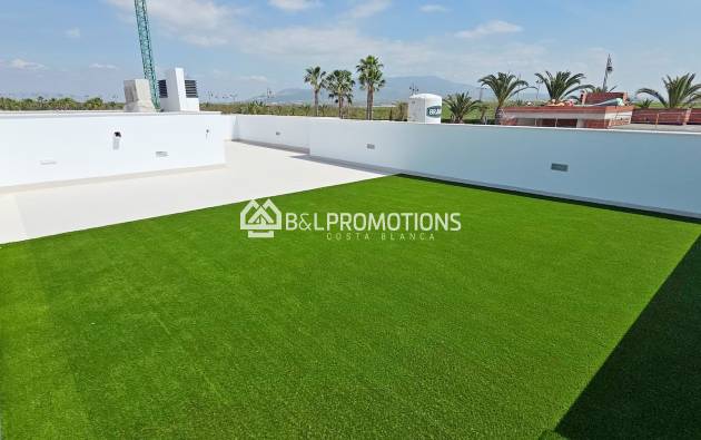 Nueva construcción - Chalet independiente -
Alhama - Golf