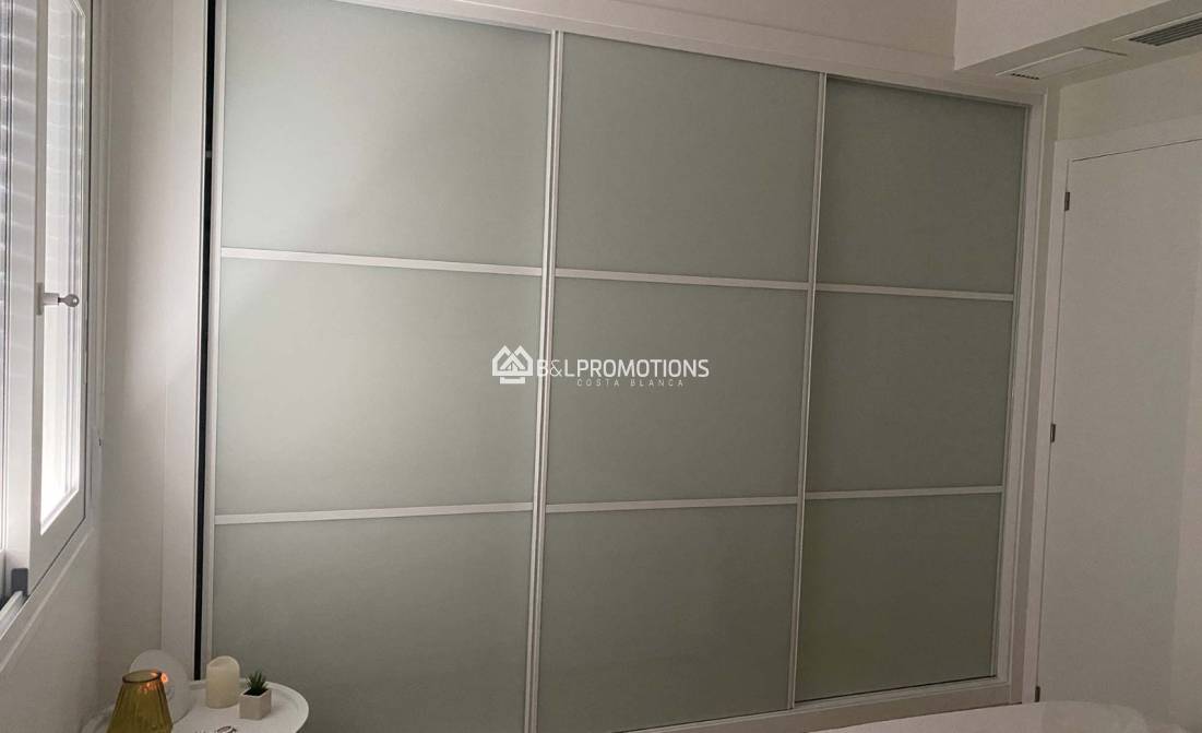 Ferienvermietung - Appartement -
Torrevieja