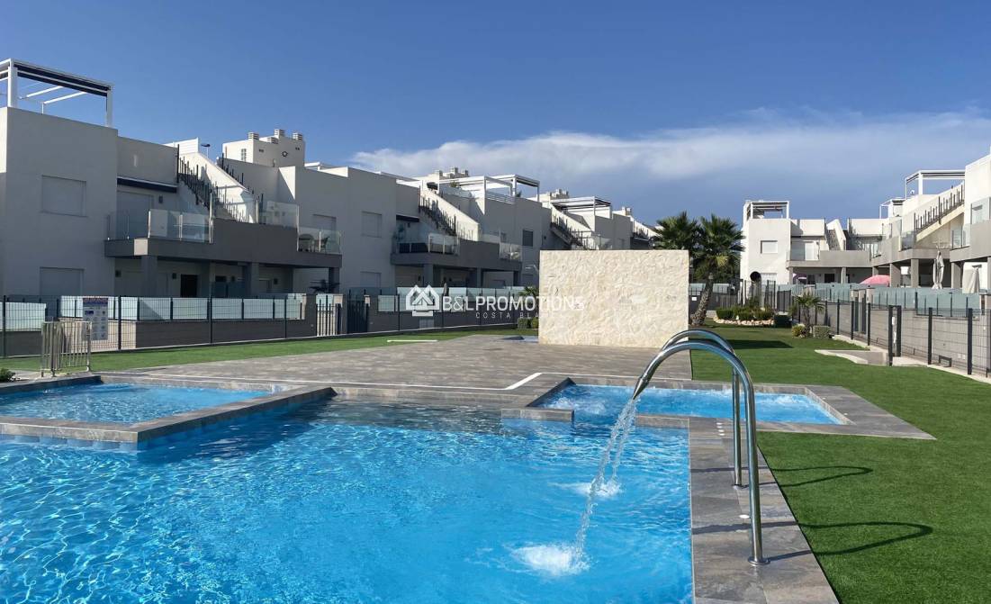 Ferienvermietung - Appartement -
Torrevieja