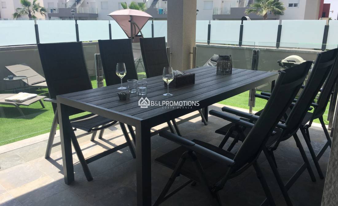 Ferienvermietung - Appartement -
Torrevieja