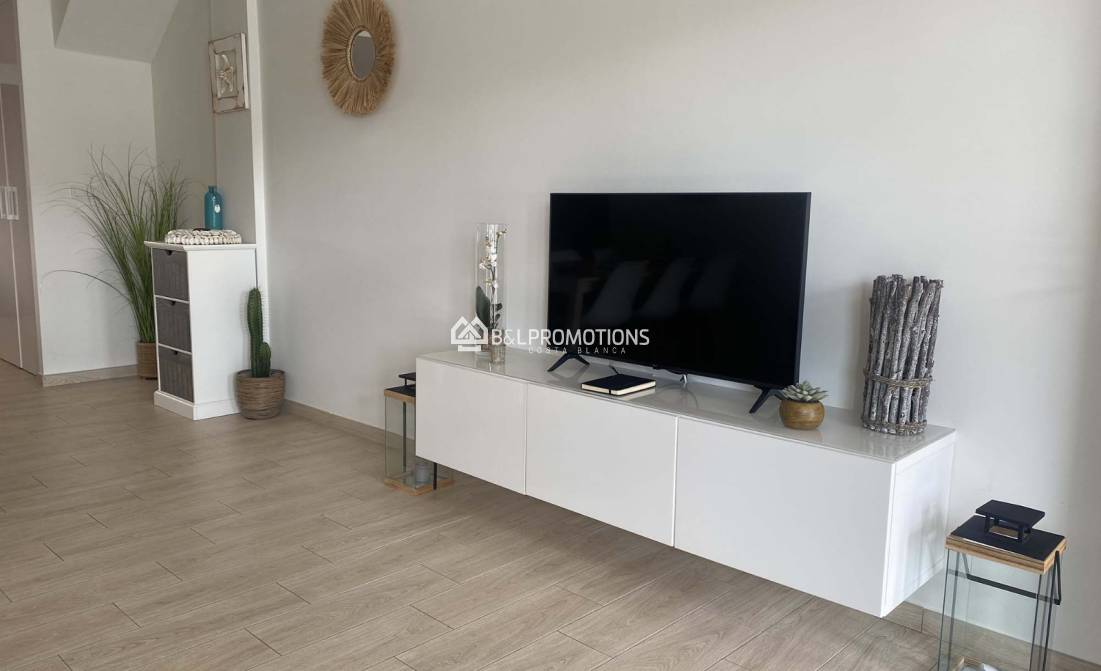 Ferienvermietung - Appartement -
Torrevieja