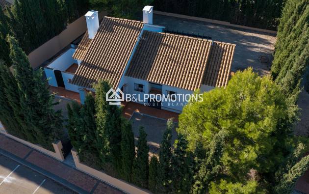 Precioso chalet con parcela grande en venta en Las Palas, Murcia