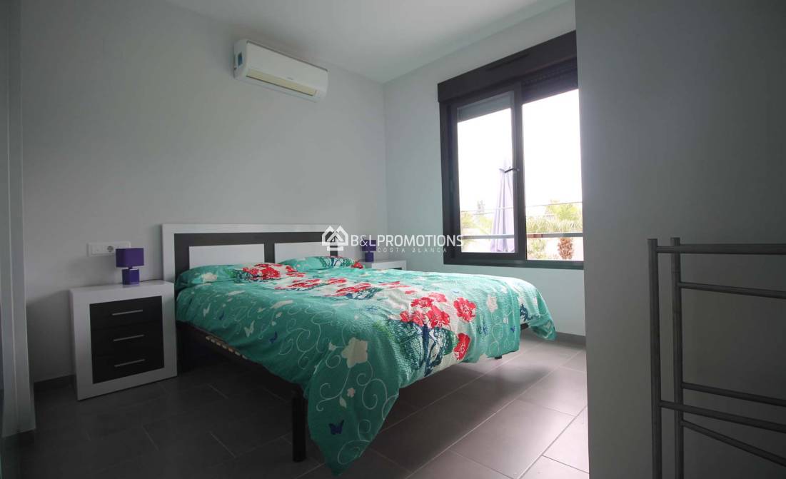 Herverkoop - Appartement -
Orihuela Costa - Villamartin