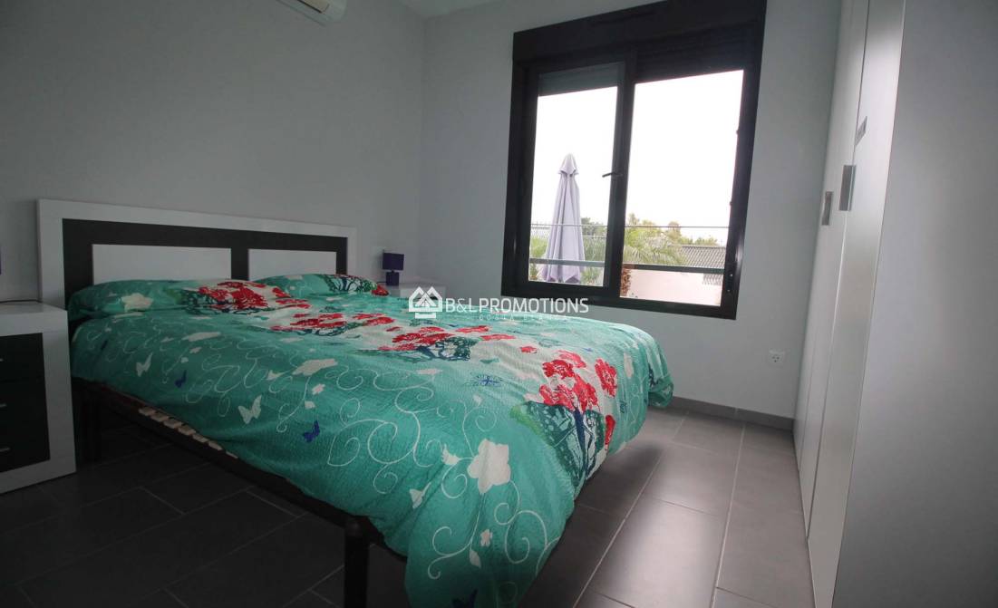 Herverkoop - Appartement -
Orihuela Costa - Villamartin