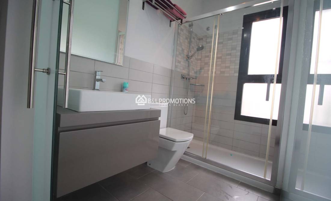 Herverkoop - Appartement -
Orihuela Costa - Villamartin