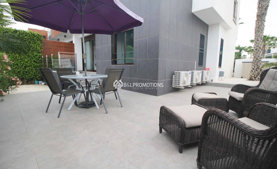 Herverkoop - Appartement -
Orihuela Costa - Villamartin