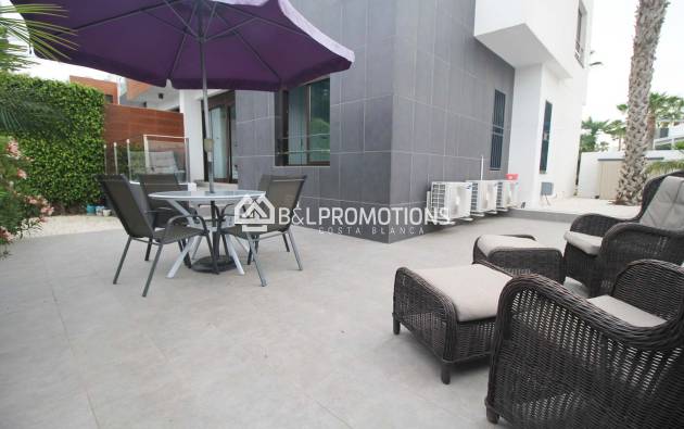 Herverkoop - Appartement -
Orihuela Costa - Villamartin